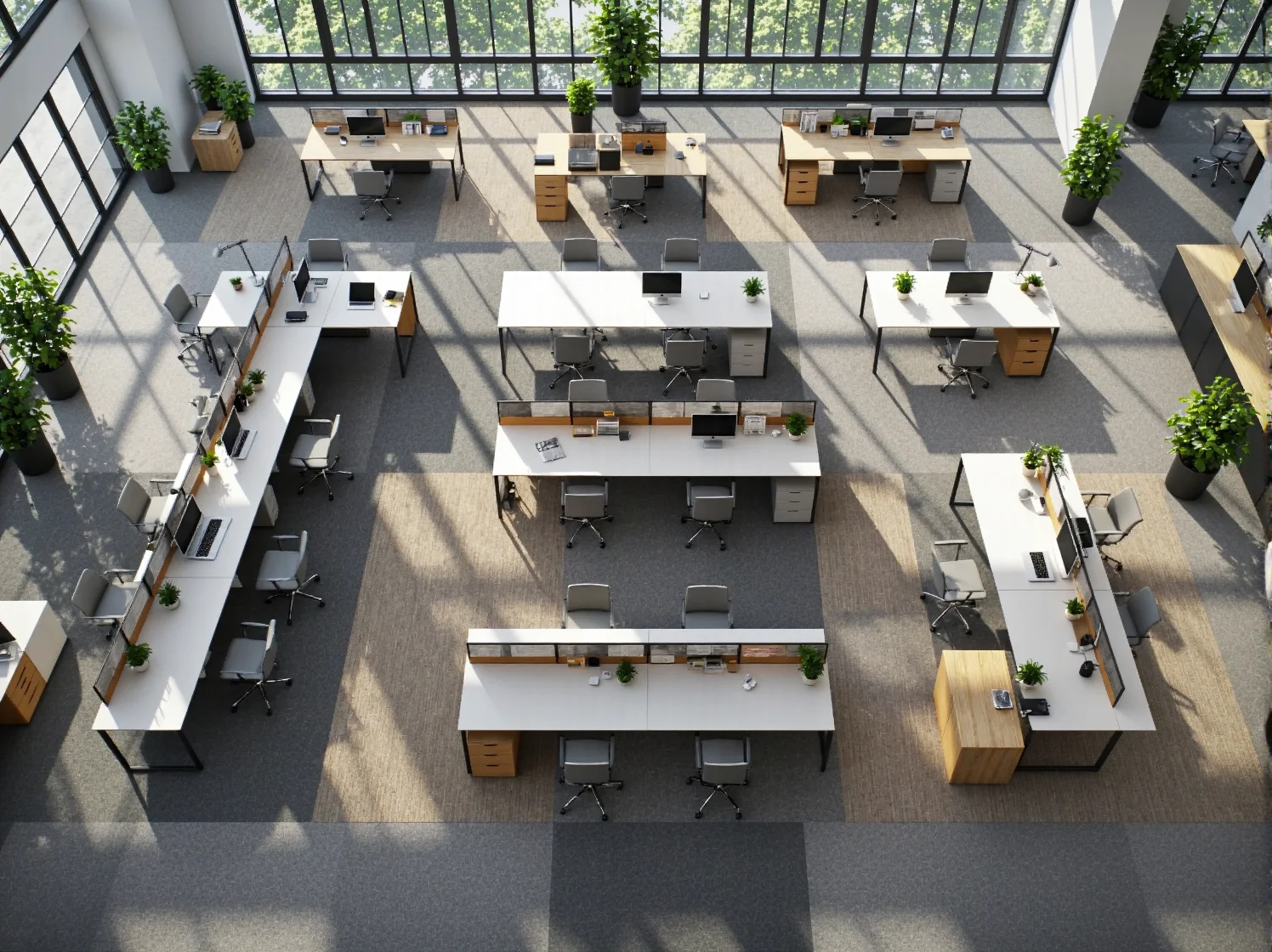 Kreatywna aranżacja biura z wykorzystaniem mobilnych i modułowych systemów biurkowych.